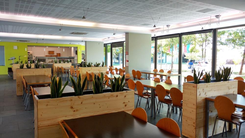 Centre Esplai Albergue Ελ Πρατ ντε Λομπρεγκάτ Εξωτερικό φωτογραφία